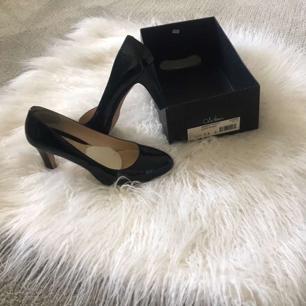 Cole Haan black pumps
